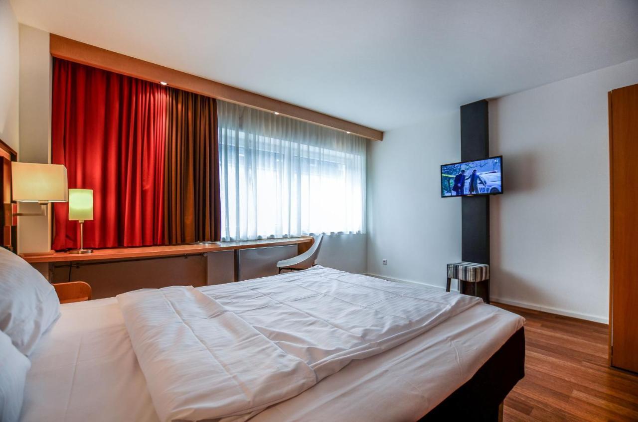Stay Lev Hotel Leverkusen Zewnętrze zdjęcie